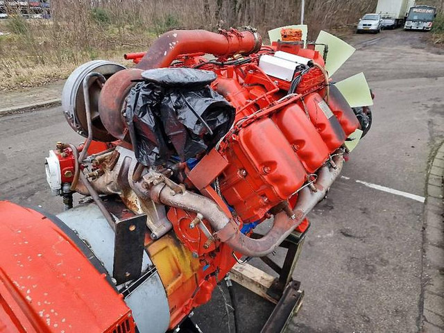Электрогенератор Scania Scania V8: фото 6
