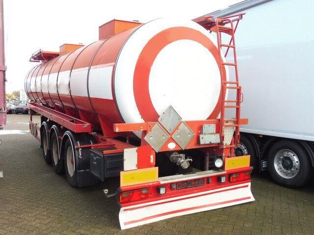 Kässbohrer Isoliert, Chemie, V2A, 32m³,Kompresor,Alu-Felgen - Полуприцеп-цистерна: фото 3 Kässbohrer Isoliert, Chemie, V2A, 32m³,Kompresor,Alu-Felgen - Полуприцеп-цистерна: фото 3