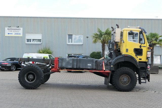 Mercedes-Benz 1838 AK 4x4, Allrad, Einzelbereifung, Wenig KM Mercedes-Benz 1838 AK 4x4, Allrad, Einzelbereifung, Wenig KM - Грузовик-шасси: фото 2 Mercedes-Benz 1838 AK 4x4, Allrad, Einzelbereifung, Wenig KM Mercedes-Benz 1838 AK 4x4, Allrad, Einzelbereifung, Wenig KM - Грузовик-шасси: фото 2
