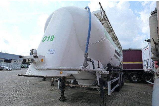 SPITZER SF 2737 PI, Zement, 37m³, Alu-Felgen, 1 Kammer - Полуприцеп-цистерна: фото 2 SPITZER SF 2737 PI, Zement, 37m³, Alu-Felgen, 1 Kammer - Полуприцеп-цистерна: фото 2