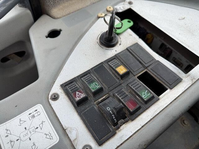 Колёсный погрузчик Schaeff Terex TL 80, 4+1 Schaufel, Palettengabel, S.W.S.: фото 14 Колёсный погрузчик Schaeff Terex TL 80, 4+1 Schaufel, Palettengabel, S.W.S.: фото 14