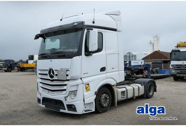 Mercedes-Benz 1843 Actros 4x2, Retarder, 2x Tank, AC, Lowliner - Тягач: фото 1 Mercedes-Benz 1843 Actros 4x2, Retarder, 2x Tank, AC, Lowliner - Тягач: фото 1
