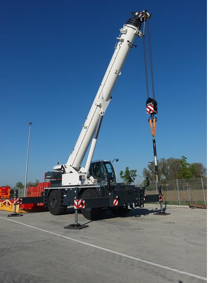 LIEBHERR LRT 1100 2.1 - Вседорожный кран: фото 1 LIEBHERR LRT 1100 2.1 - Вседорожный кран: фото 1