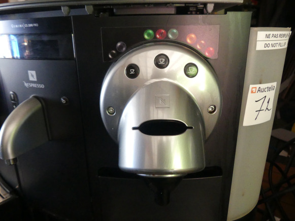 2 Machines à café Nespresso 705/CS200 - Пищевое оборудование: фото 2 2 Machines à café Nespresso 705/CS200 - Пищевое оборудование: фото 2