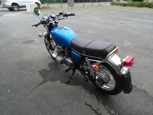 Moto Honda 550 Four Super Sport (Ancêtre de 1976, peu de Km) - Мотоцикл: фото 5 Moto Honda 550 Four Super Sport (Ancêtre de 1976, peu de Km) - Мотоцикл: фото 5