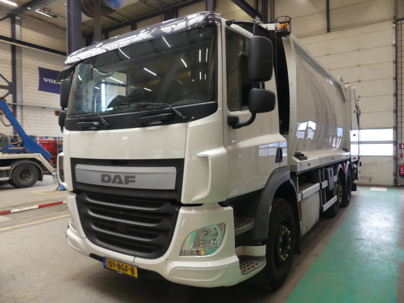 REF:01-BGF-8 - Camion poubelle DAF CF290FAG (2015-268.697 km) - Мусоровоз: фото 1 REF:01-BGF-8 - Camion poubelle DAF CF290FAG (2015-268.697 km) - Мусоровоз: фото 1