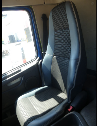 Грузовик с закрытым кузовом REF:1255 - Camion Fourgon Volvo FMFH E5 (2011-904.667 km): фото 15