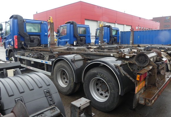 REF:BS-SG-14 - Camion porte container DAF FASCF85 (2007-1.117.773 km) - Грузовик-контейнеровоз/ Сменный кузов: фото 4 REF:BS-SG-14 - Camion porte container DAF FASCF85 (2007-1.117.773 km) - Грузовик-контейнеровоз/ Сменный кузов: фото 4