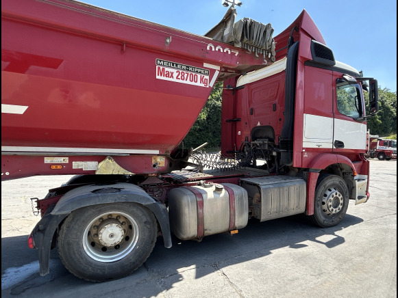 Tracteur routier 4x2 Mercedes Arocs 1845 LS (2014 - 699.681 km) - Тягач: фото 1 Tracteur routier 4x2 Mercedes Arocs 1845 LS (2014 - 699.681 km) - Тягач: фото 1
