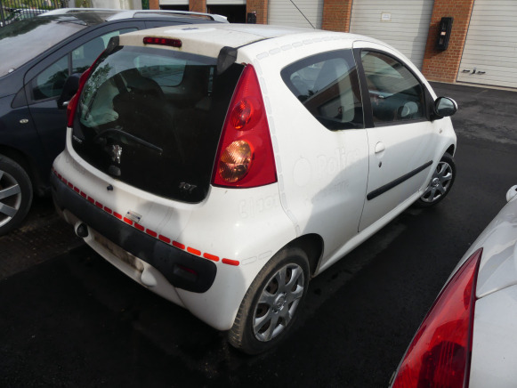 Voiture Peugeot 107 (2012-99.475 km) - Легковой автомобиль: фото 3 Voiture Peugeot 107 (2012-99.475 km) - Легковой автомобиль: фото 3