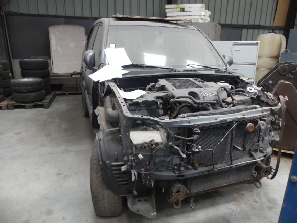 Voiture (pour pièces) Toyota Land Cruiser (J12) - Легковой автомобиль: фото 1 Voiture (pour pièces) Toyota Land Cruiser (J12) - Легковой автомобиль: фото 1