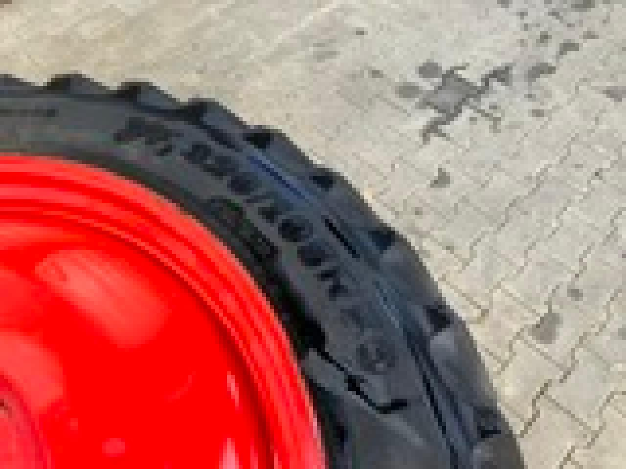 Alliance 320/105R50 - Шина для Сельскохозяйственной техники: фото 2 Alliance 320/105R50 - Шина для Сельскохозяйственной техники: фото 2