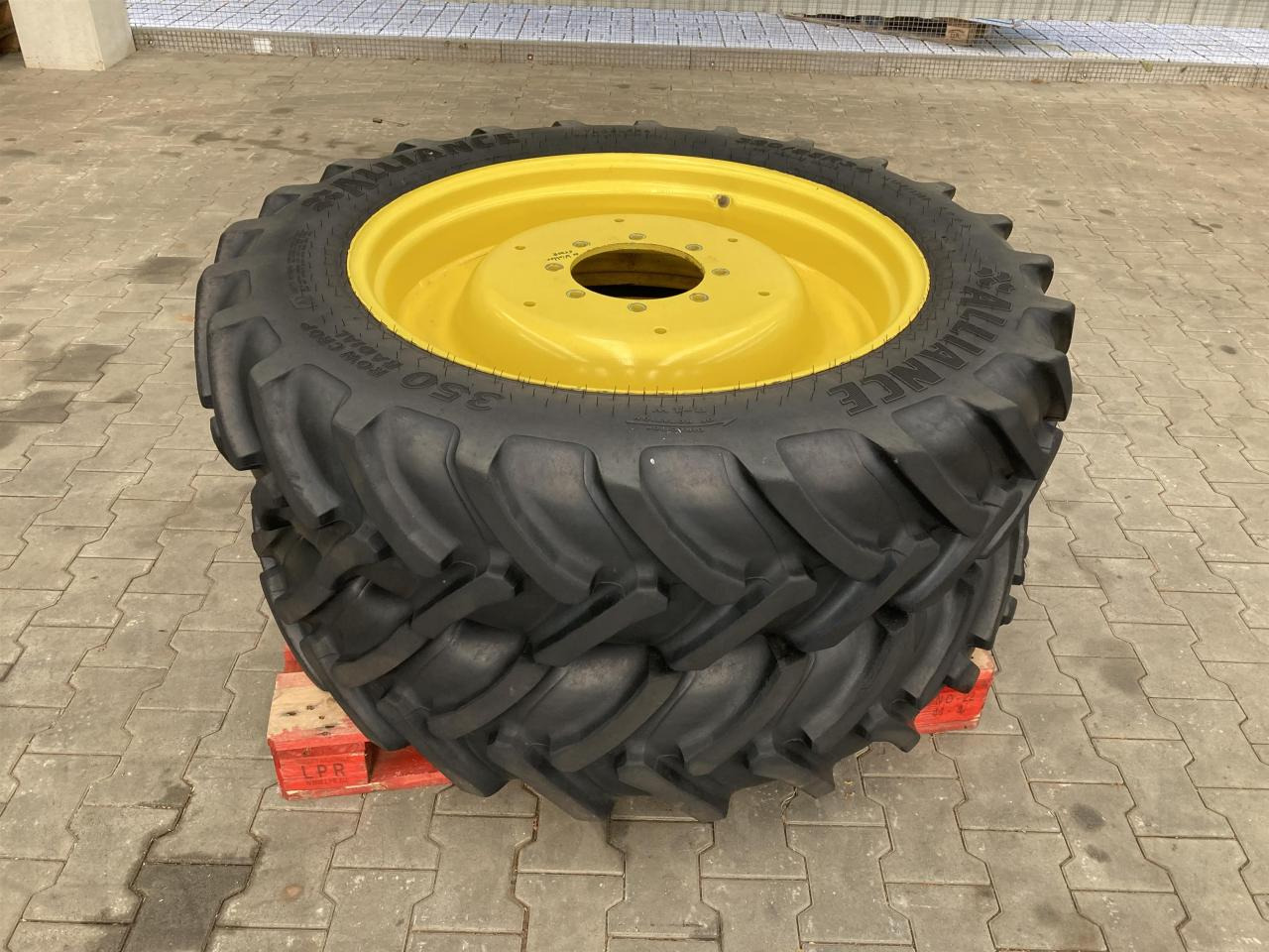 Alliance 320/85R34 - Шина для Сельскохозяйственной техники: фото 1 Alliance 320/85R34 - Шина для Сельскохозяйственной техники: фото 1