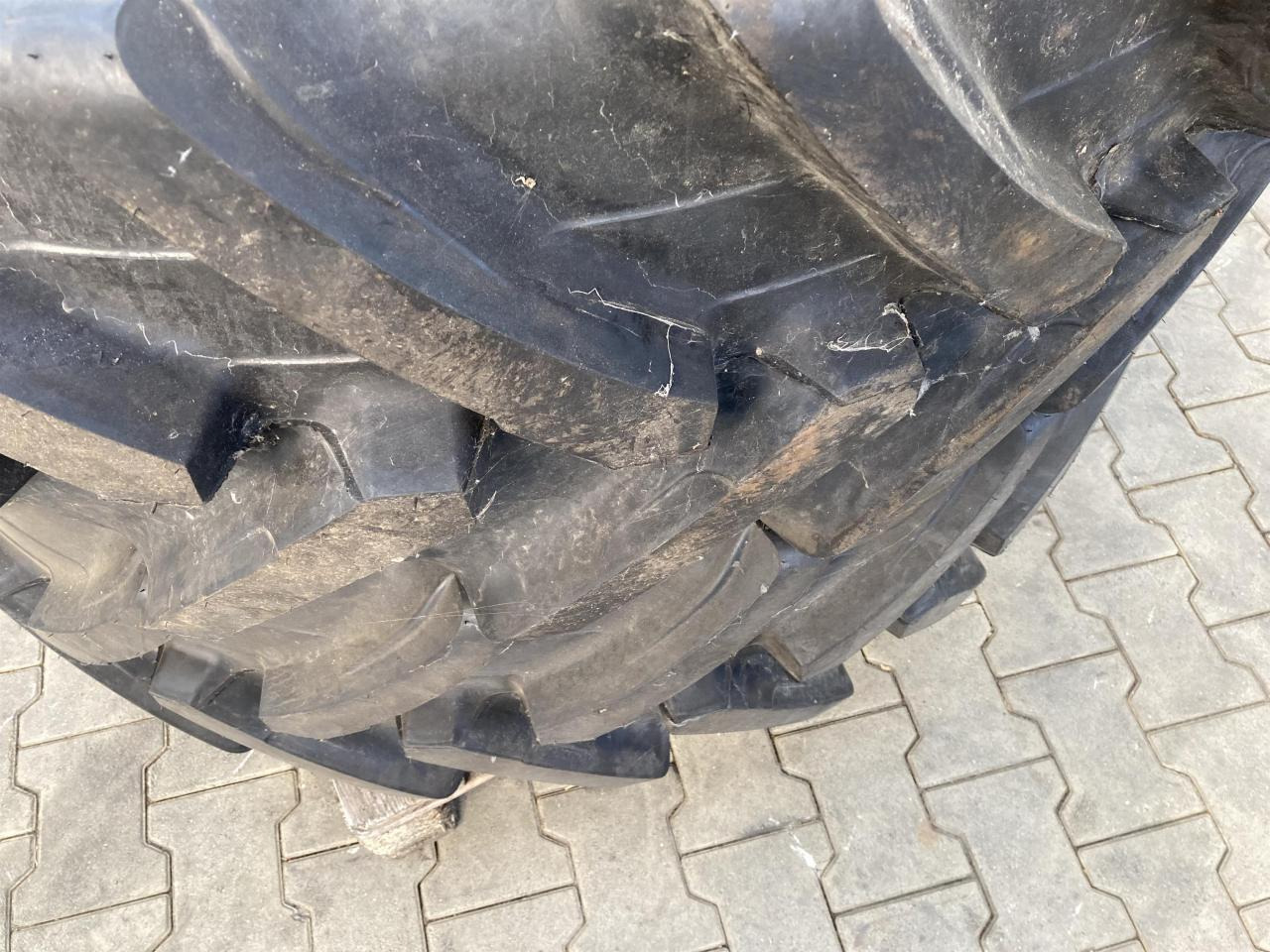Alliance 420/85R28 - Шина для Сельскохозяйственной техники: фото 3 Alliance 420/85R28 - Шина для Сельскохозяйственной техники: фото 3
