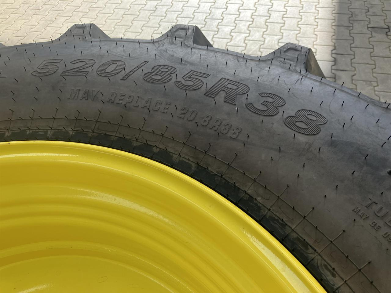 Alliance 520/85R38 - Шина для Сельскохозяйственной техники: фото 3 Alliance 520/85R38 - Шина для Сельскохозяйственной техники: фото 3