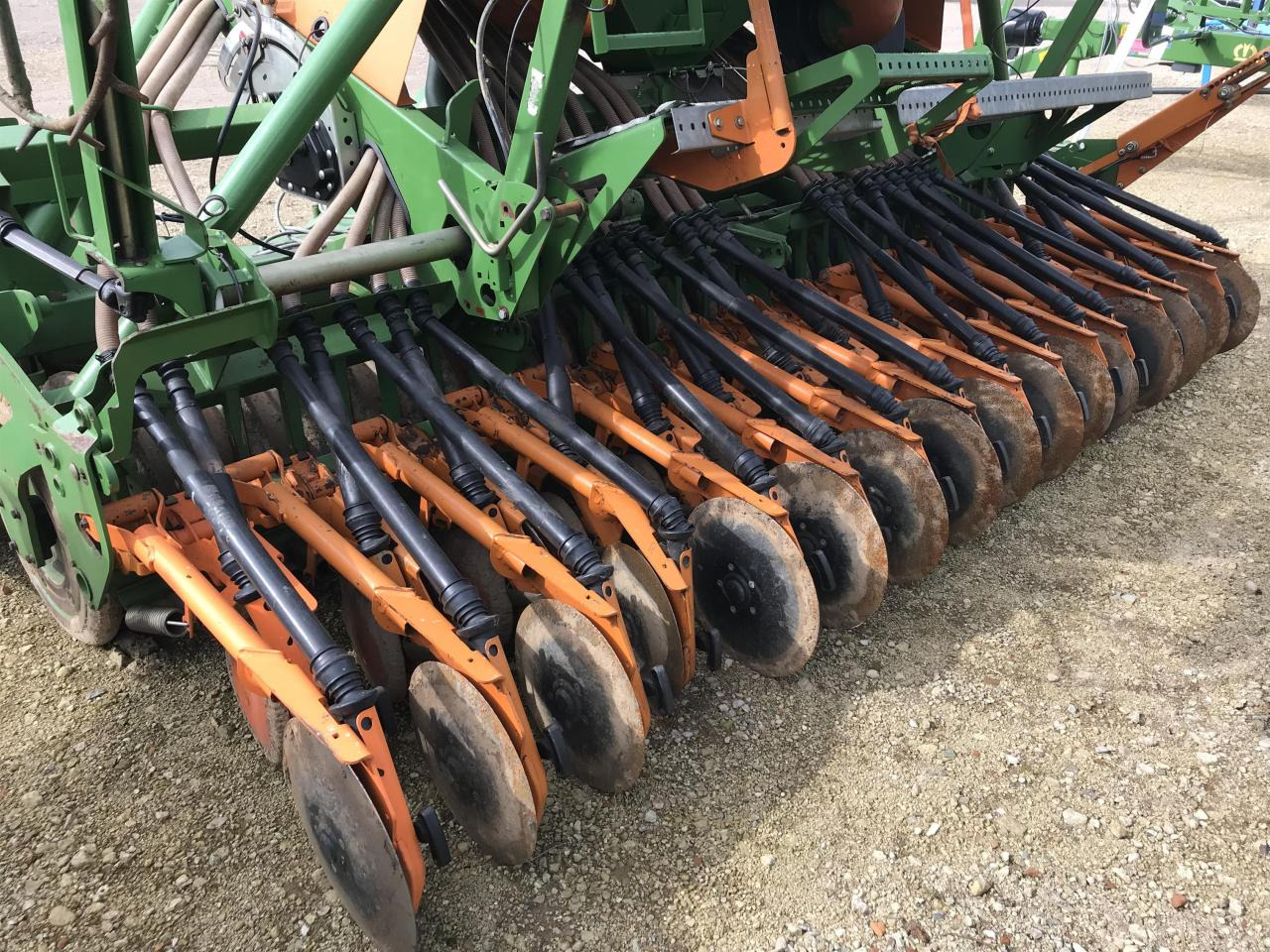 Amazone AD-P Super und KG4000 - Сеялка: фото 2 Amazone AD-P Super und KG4000 - Сеялка: фото 2