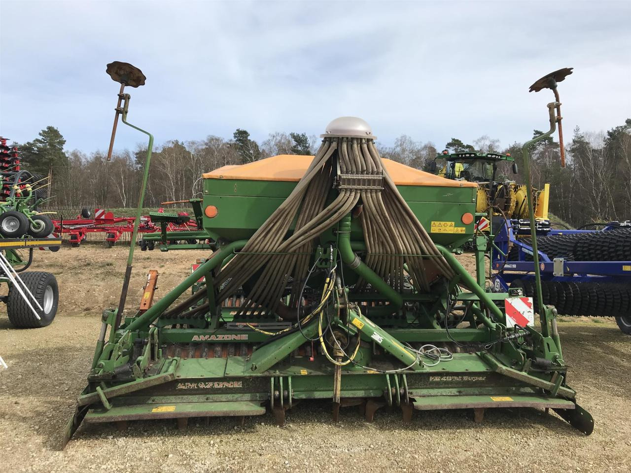 Amazone AD-P Super und KG4000 - Сеялка: фото 1 Amazone AD-P Super und KG4000 - Сеялка: фото 1