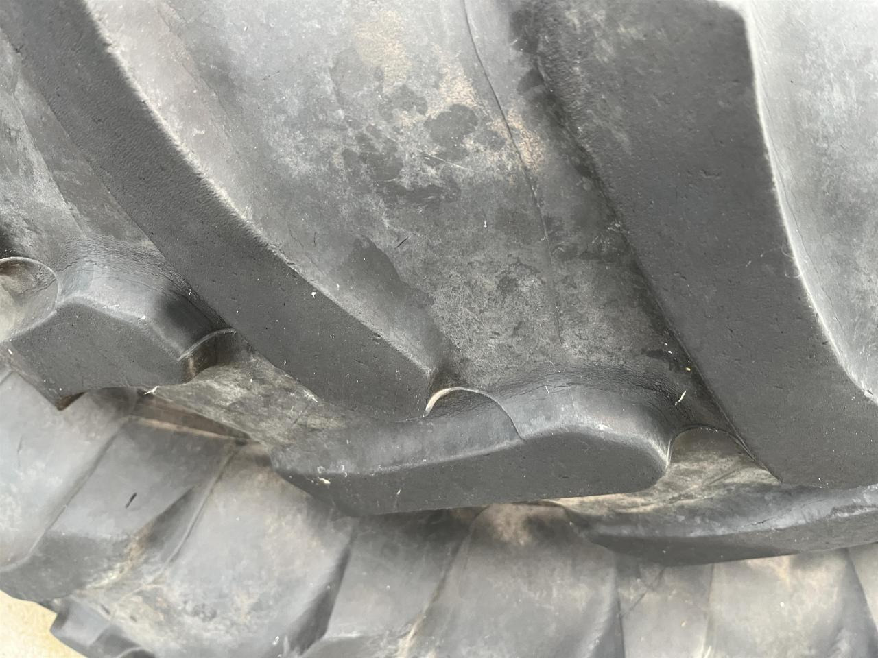 BKT 270/95R32 - Шина для Сельскохозяйственной техники: фото 5 BKT 270/95R32 - Шина для Сельскохозяйственной техники: фото 5