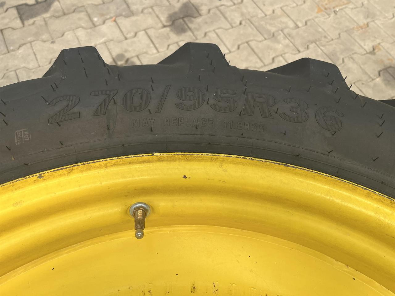 BKT 270/95R36 BKT - Шина для Сельскохозяйственной техники: фото 2 BKT 270/95R36 BKT - Шина для Сельскохозяйственной техники: фото 2