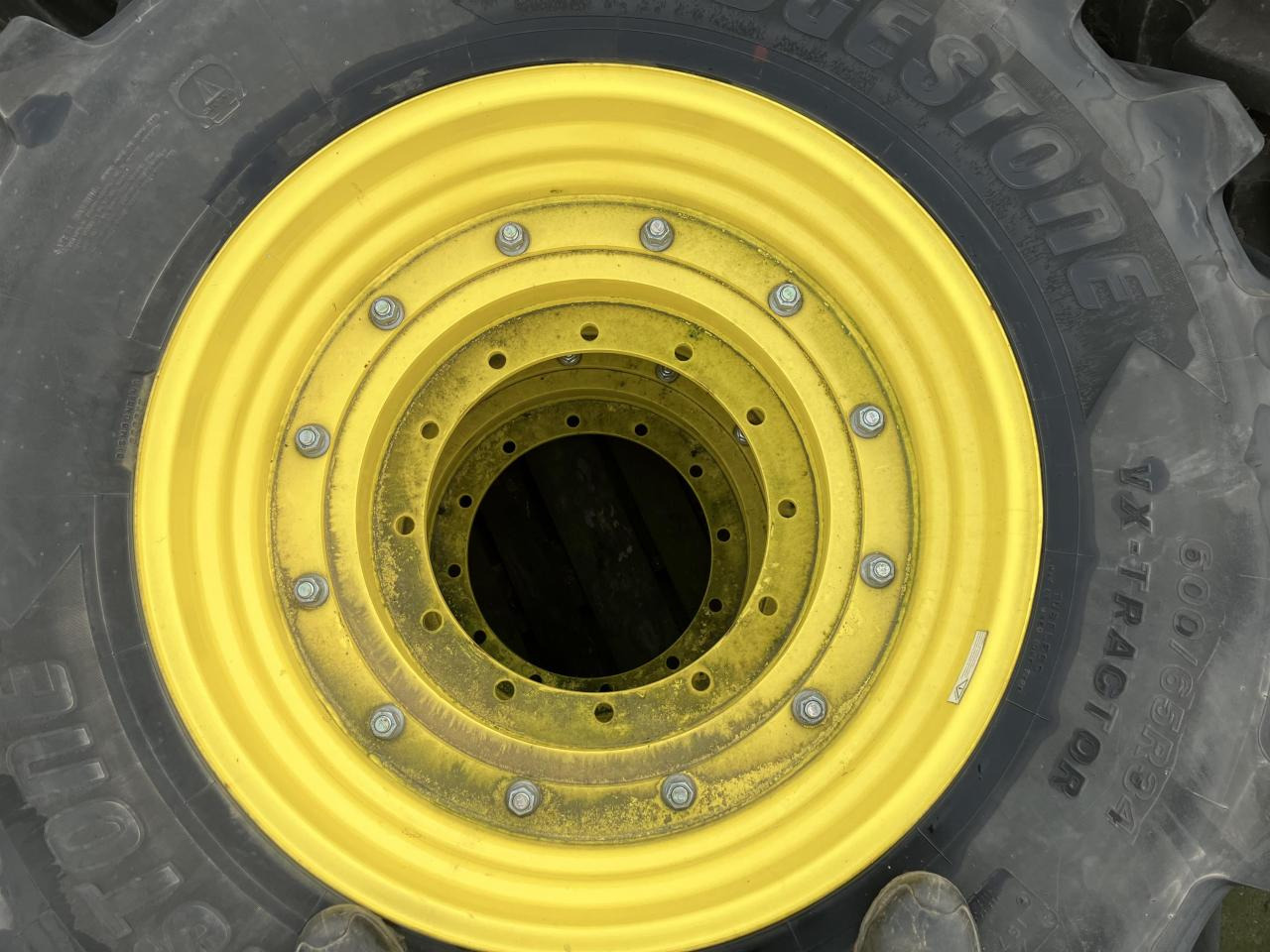 Bridgestone 600/65R34 - Шина для Сельскохозяйственной техники: фото 4 Bridgestone 600/65R34 - Шина для Сельскохозяйственной техники: фото 4