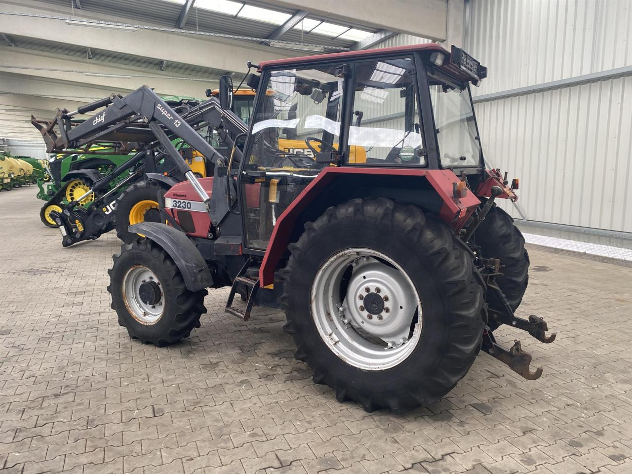 Case-IH 3230 лизинг Case-IH 3230: фото 6 Case-IH 3230 лизинг Case-IH 3230: фото 6