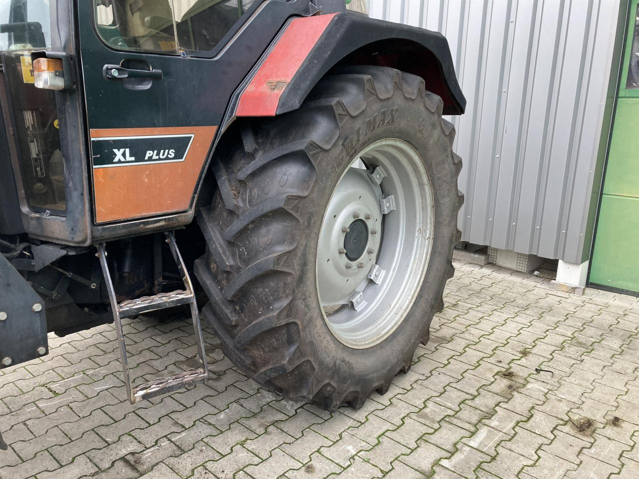 Case-IH 844 XL Plus - Трактор: фото 3 Case-IH 844 XL Plus - Трактор: фото 3