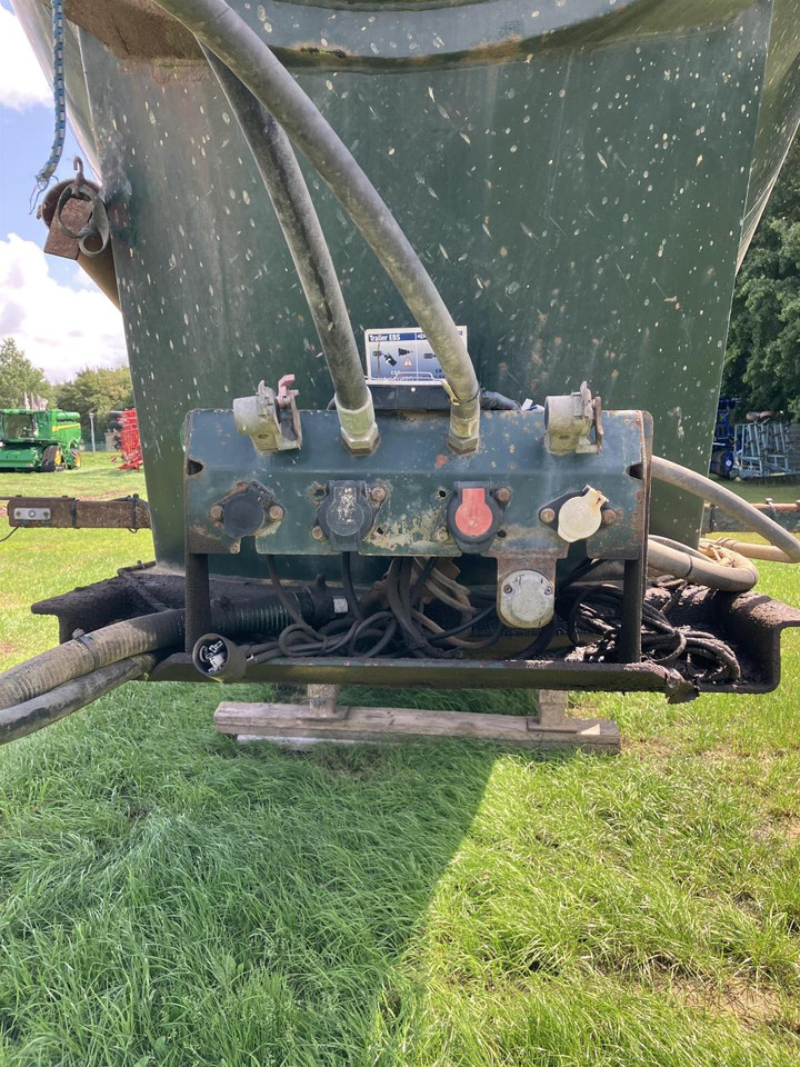 EMEK SLB 3 - Техника для внесения удобрений: фото 3 EMEK SLB 3 - Техника для внесения удобрений: фото 3