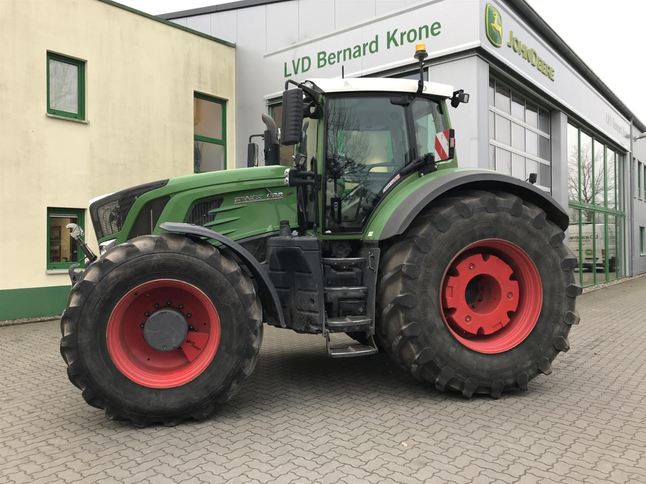 Fendt 933 Profi Plus - Трактор: фото 1 Fendt 933 Profi Plus - Трактор: фото 1