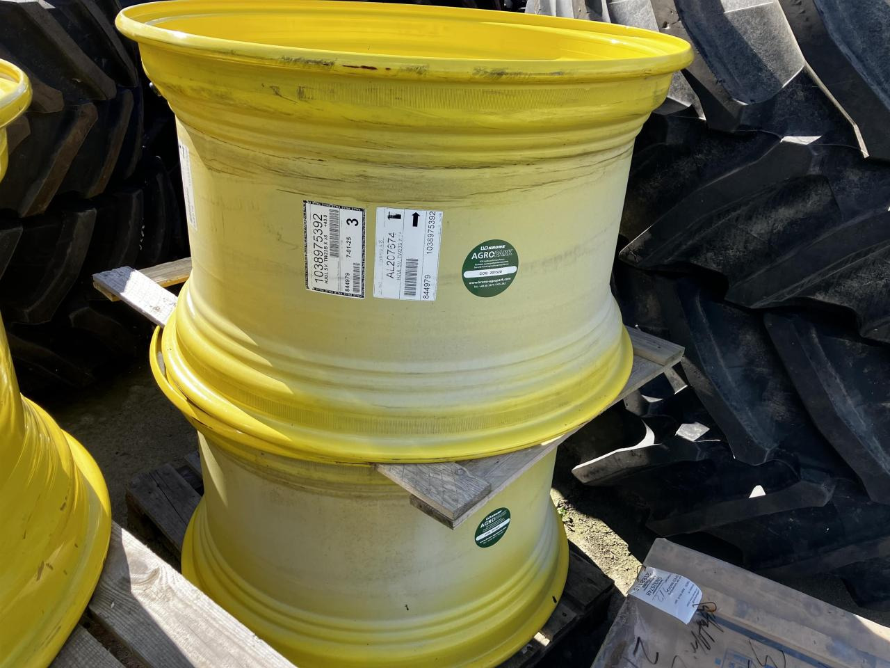 John Deere 23x38 - Шина для Сельскохозяйственной техники: фото 1 John Deere 23x38 - Шина для Сельскохозяйственной техники: фото 1