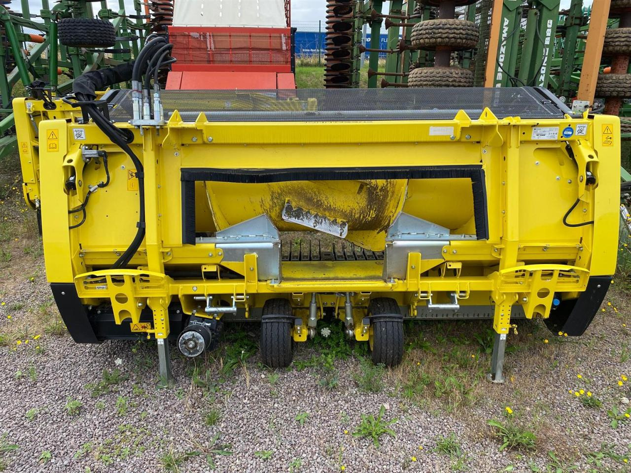 John Deere 30R - Оборудование для кормоуборочного комбайна: фото 4 John Deere 30R - Оборудование для кормоуборочного комбайна: фото 4