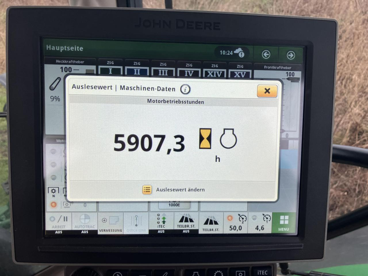 Трактор John Deere 6215R: фото 8 Трактор John Deere 6215R: фото 8