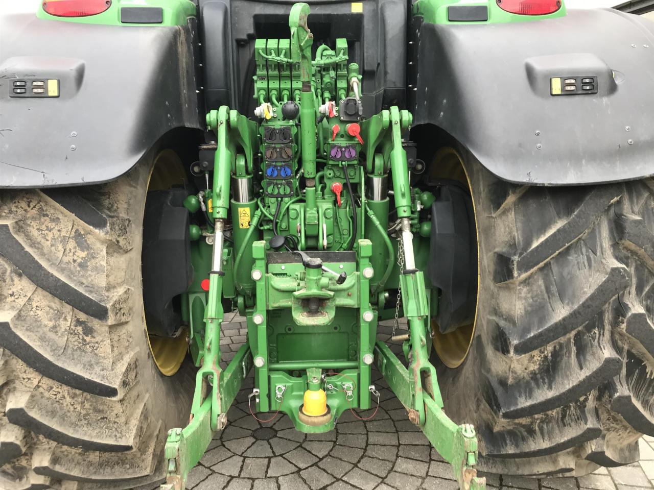 John Deere 6250R - Трактор: фото 5 John Deere 6250R - Трактор: фото 5