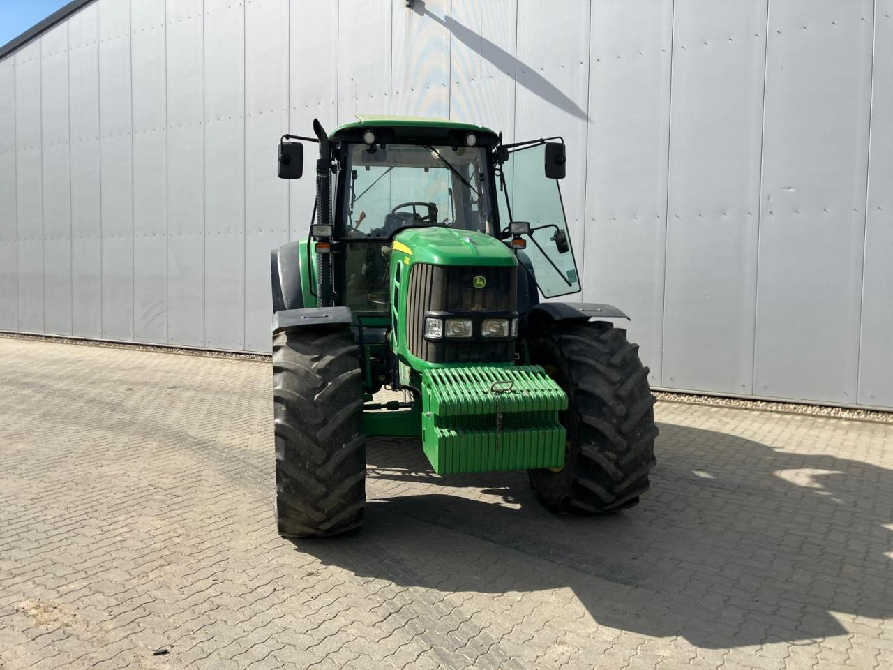 John Deere 6830 - Трактор: фото 3 John Deere 6830 - Трактор: фото 3