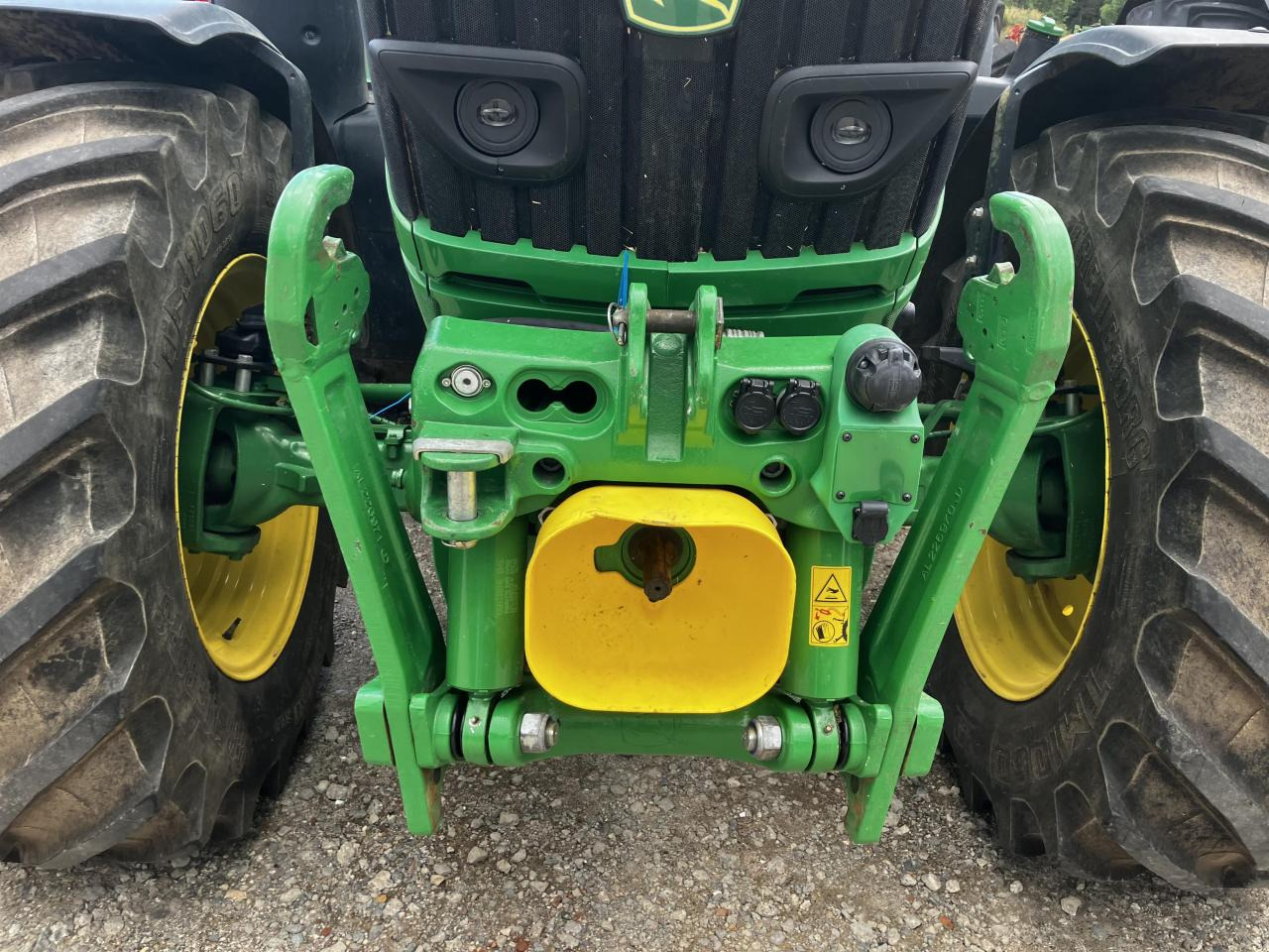 John Deere 6R 185 - Трактор: фото 4 John Deere 6R 185 - Трактор: фото 4