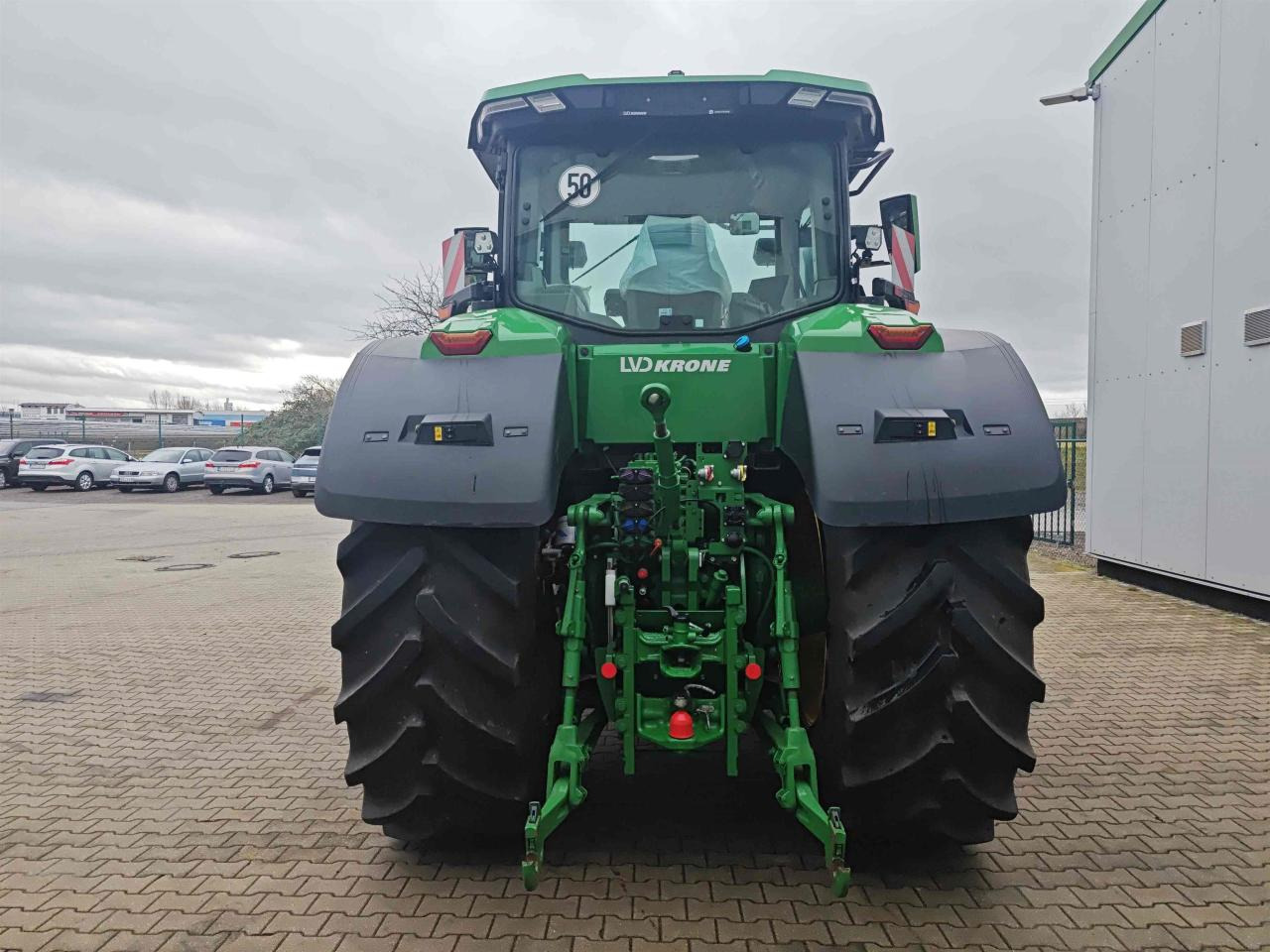John Deere 7R 330 - Трактор: фото 5 John Deere 7R 330 - Трактор: фото 5