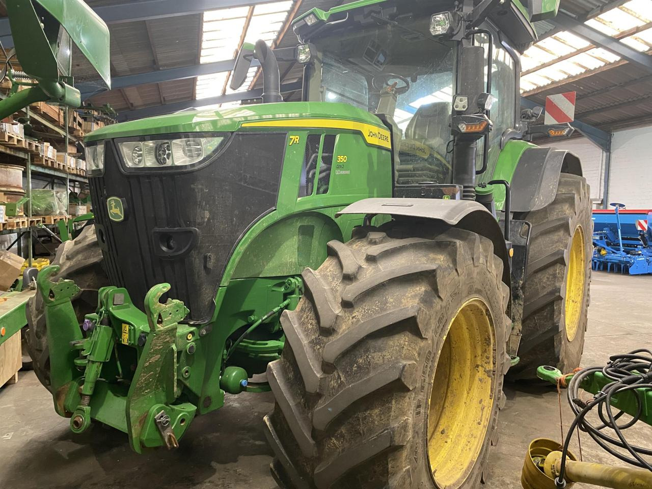 John Deere 7R 350 - Трактор: фото 2 John Deere 7R 350 - Трактор: фото 2