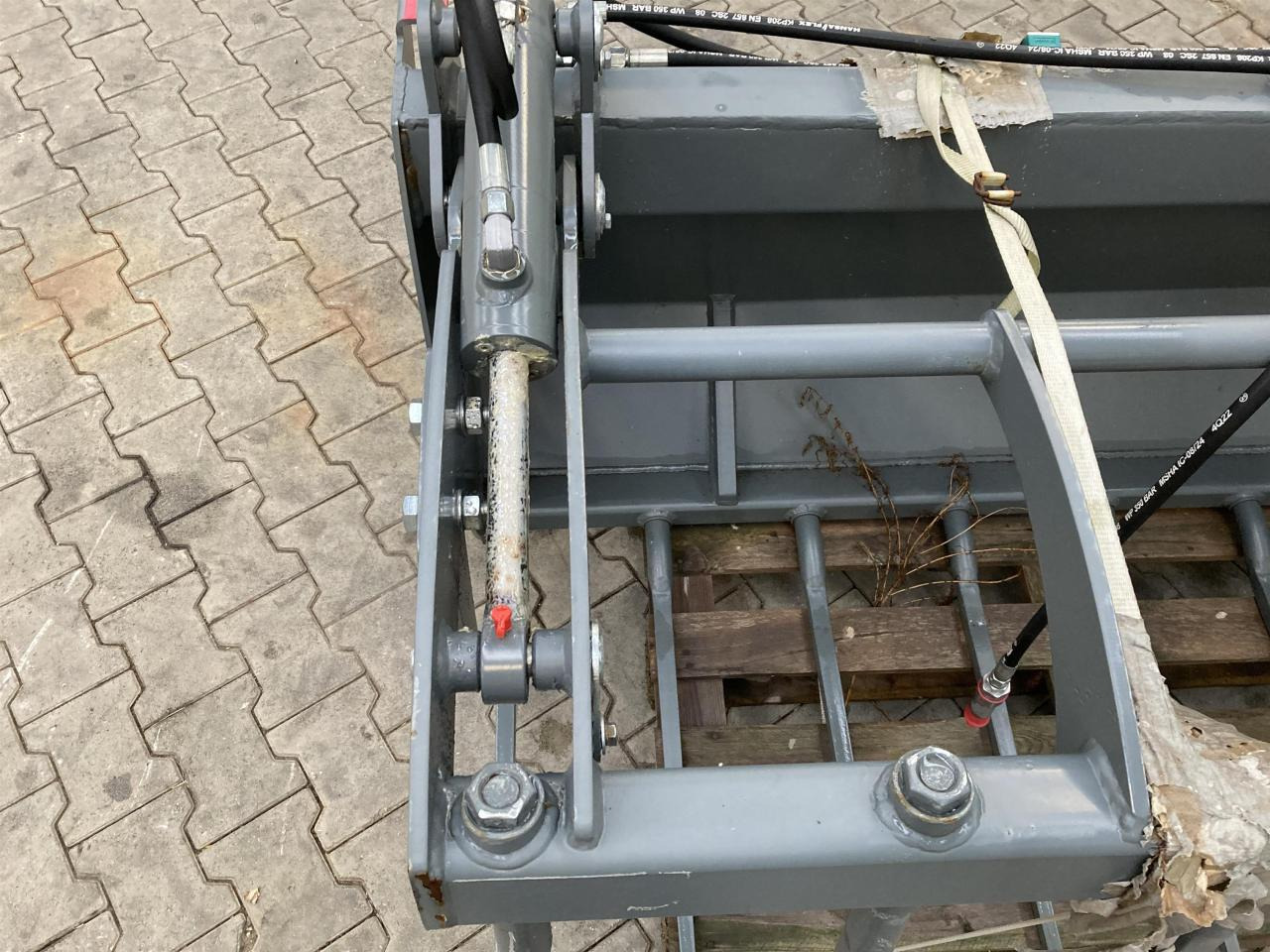 Kramer 1600 mm Vielzweckgabel - Фронтальный погрузчик для трактора: фото 4 Kramer 1600 mm Vielzweckgabel - Фронтальный погрузчик для трактора: фото 4