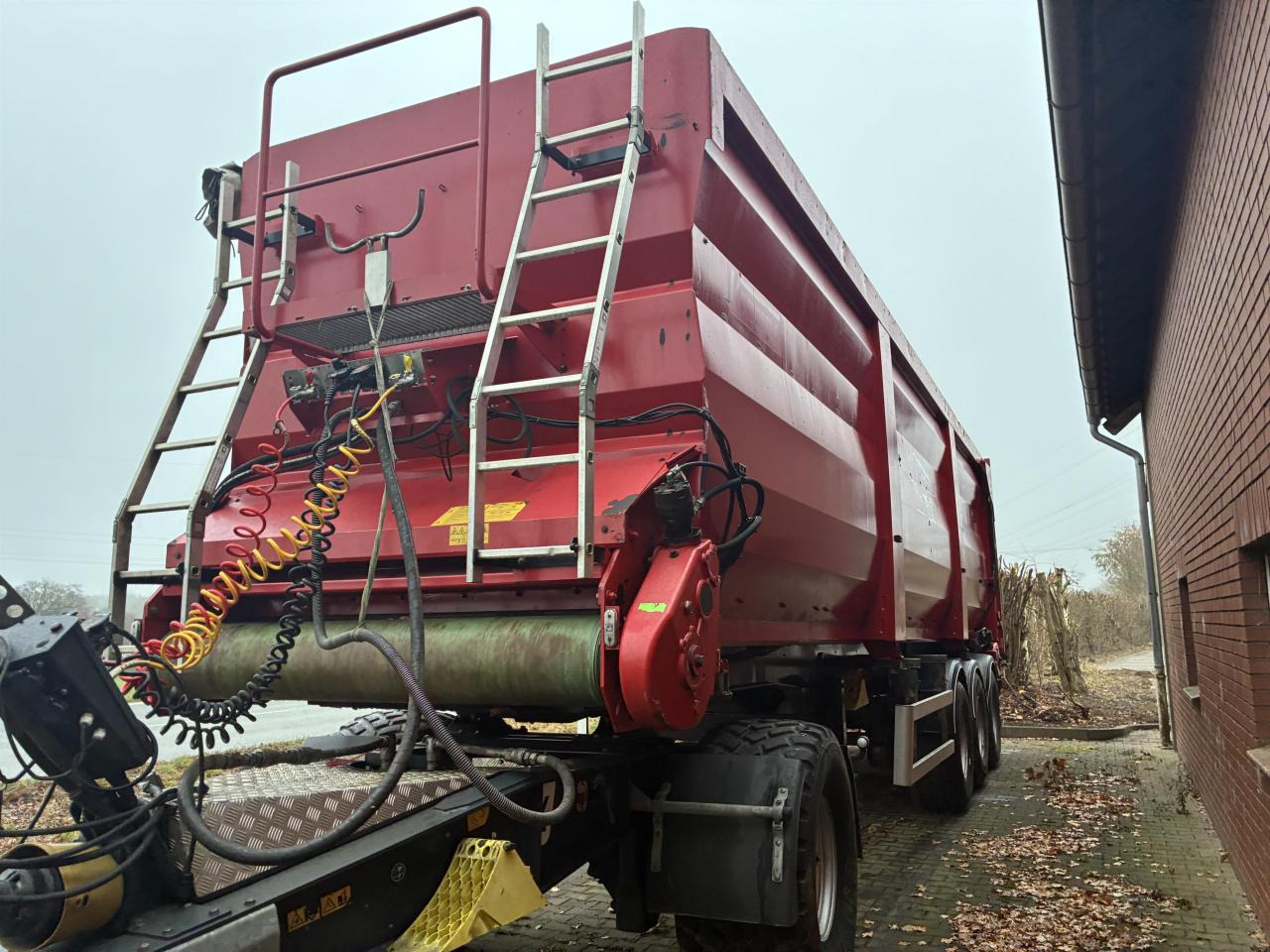 Krampe SB 30 - Сельскохозяйственный прицеп-самосвал: фото 1 Krampe SB 30 - Сельскохозяйственный прицеп-самосвал: фото 1