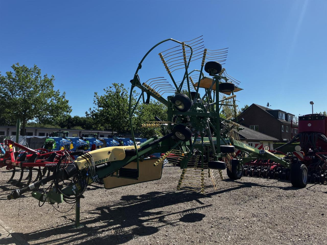 Krone Swadro TS 740 Twin - Сеноворошилка: фото 1 Krone Swadro TS 740 Twin - Сеноворошилка: фото 1