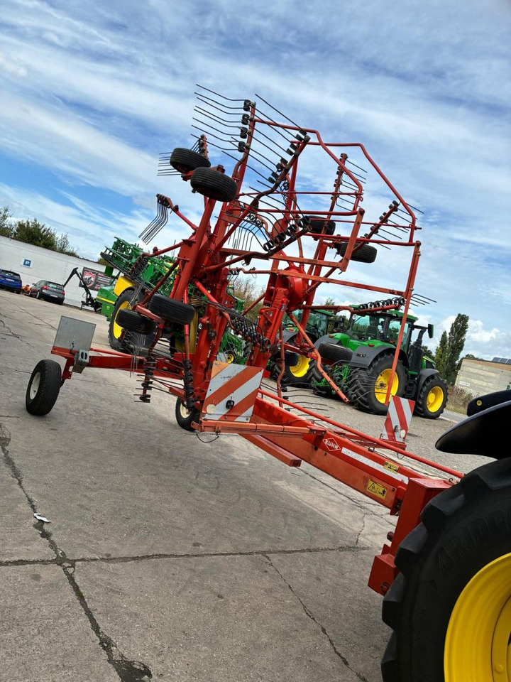 Kuhn GA 7301 - Сеноворошилка: фото 1 Kuhn GA 7301 - Сеноворошилка: фото 1