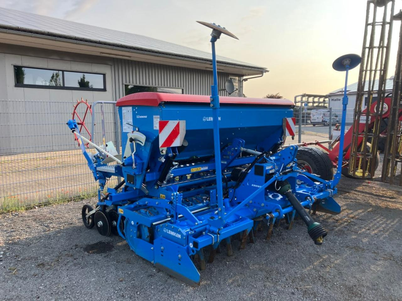 Lemken Saphir 9/300 - Сеялка: фото 1 Lemken Saphir 9/300 - Сеялка: фото 1