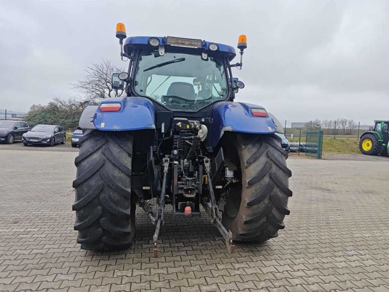 New Holland T7.200 - Трактор: фото 5 New Holland T7.200 - Трактор: фото 5