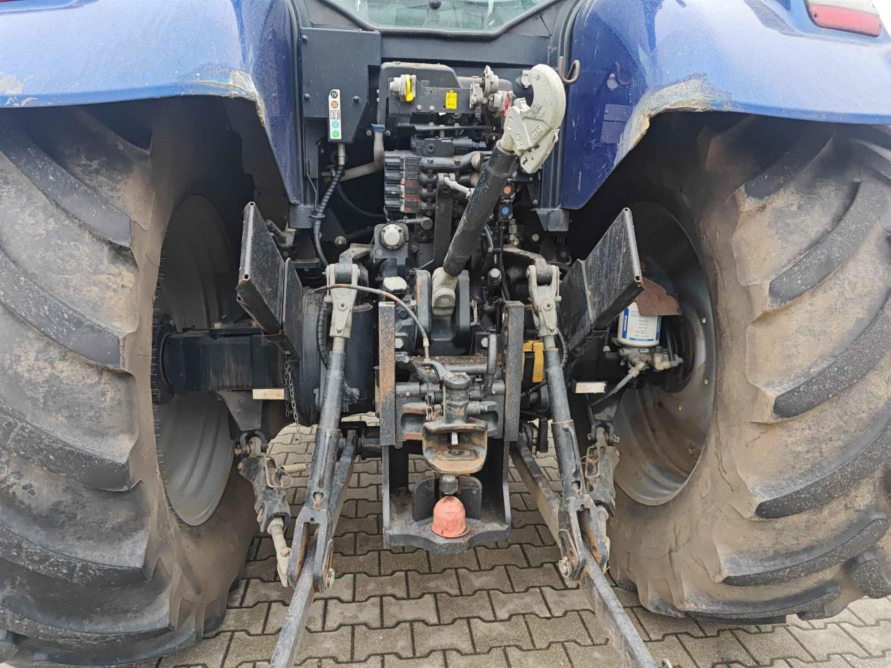 New Holland T7.200 - Трактор: фото 4 New Holland T7.200 - Трактор: фото 4