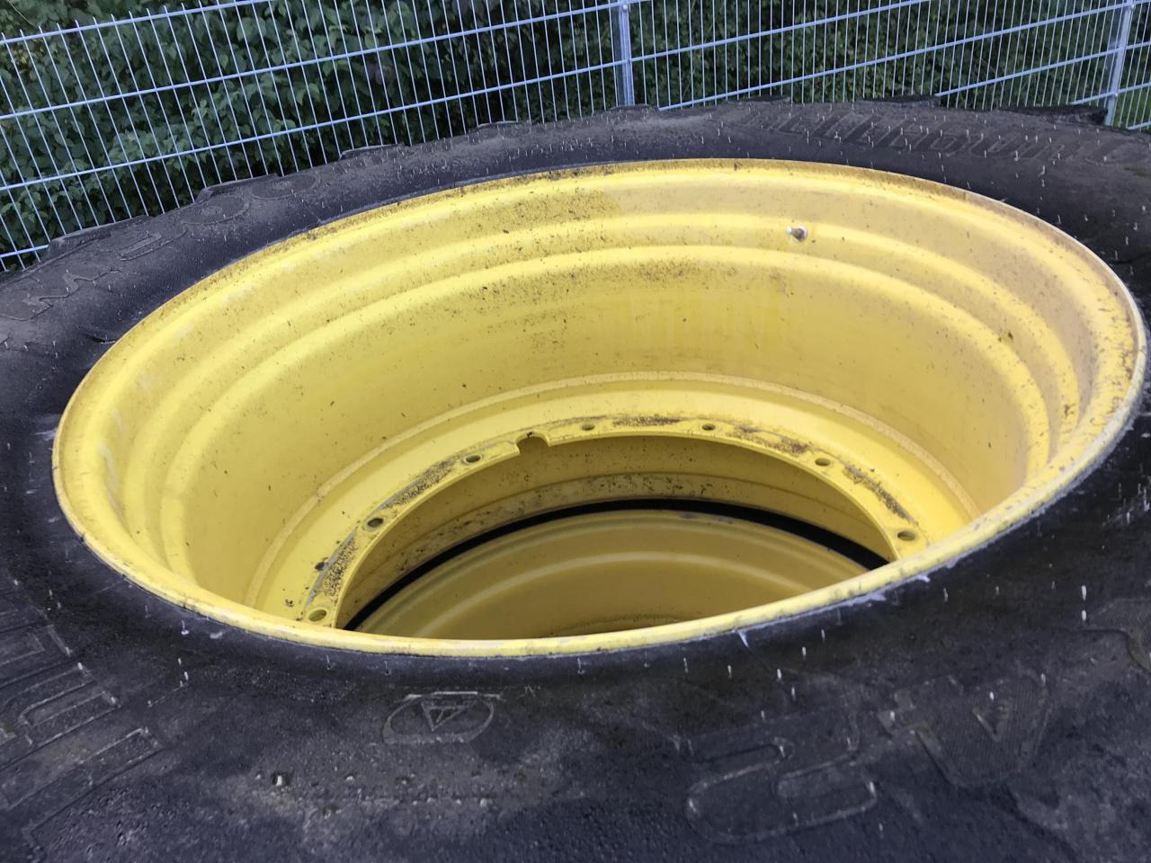 Trelleborg 710/75R42 - Шина для Сельскохозяйственной техники: фото 2 Trelleborg 710/75R42 - Шина для Сельскохозяйственной техники: фото 2