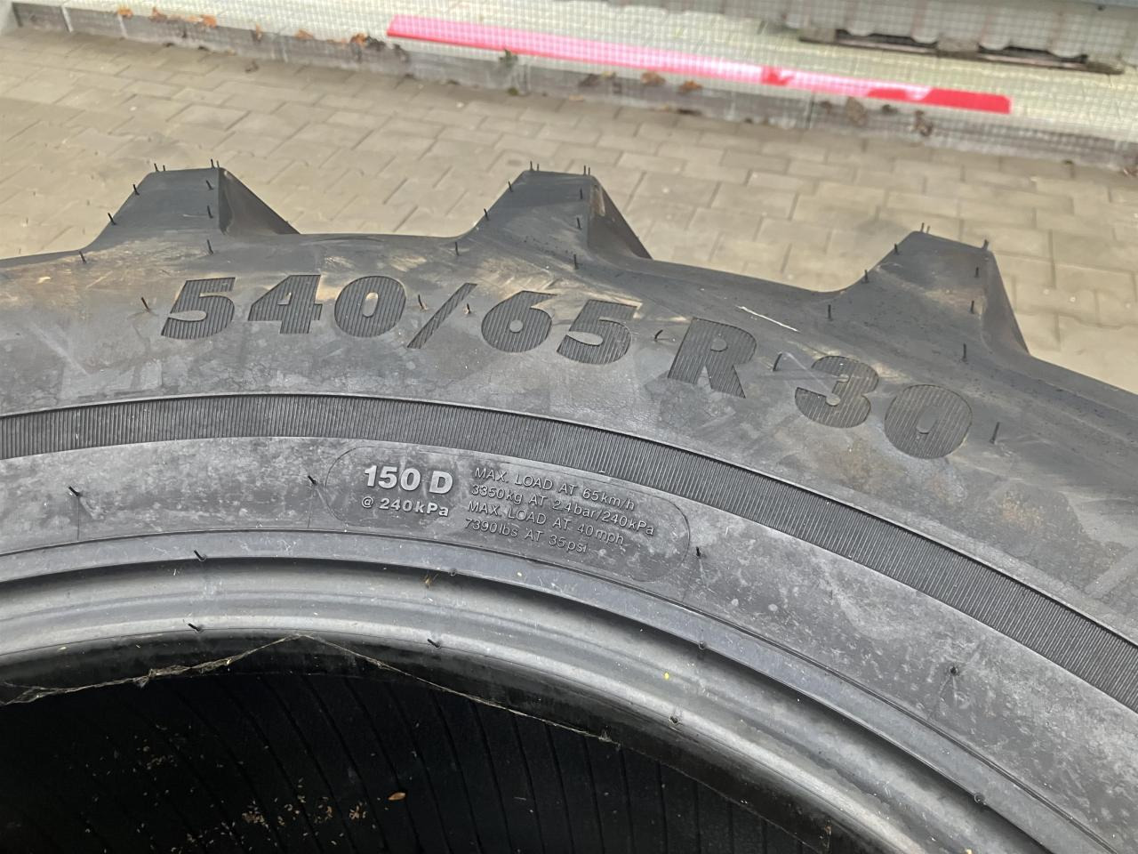 Vredestein 540/65R30 - Шина для Сельскохозяйственной техники: фото 4 Vredestein 540/65R30 - Шина для Сельскохозяйственной техники: фото 4