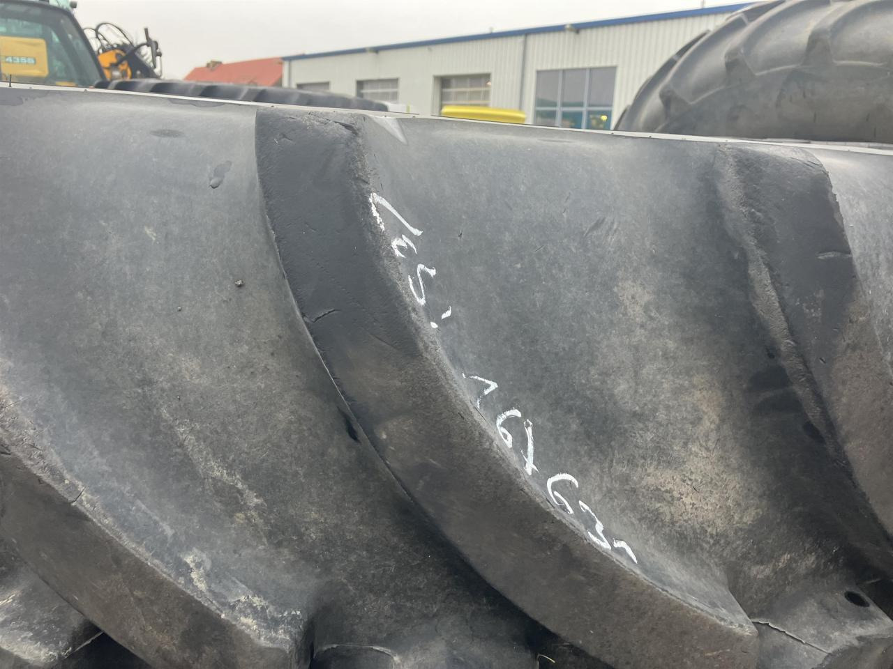 Vredestein 600/70R30 - Шина для Сельскохозяйственной техники: фото 2 Vredestein 600/70R30 - Шина для Сельскохозяйственной техники: фото 2