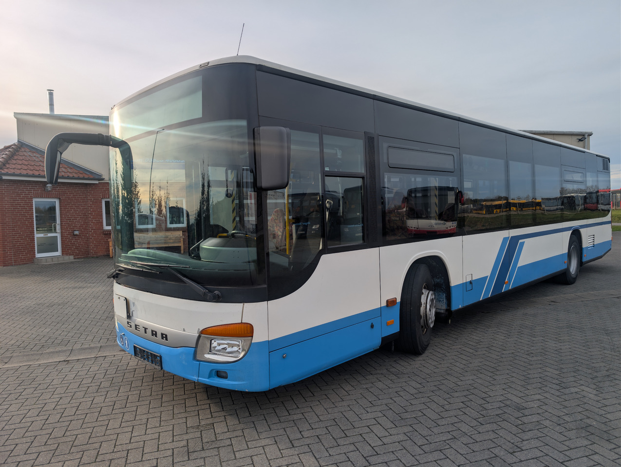 SETRA S 415 NF (Niederflur-Linienbus, Klasse II) - Городской автобус: фото 3 SETRA S 415 NF (Niederflur-Linienbus, Klasse II) - Городской автобус: фото 3