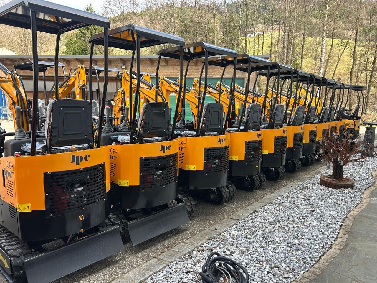 JPC HT12 Minibagger - Мини-экскаватор: фото 1 JPC HT12 Minibagger - Мини-экскаватор: фото 1