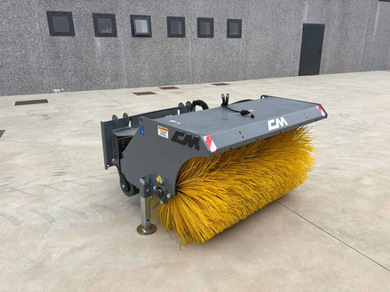 CM Angle sweeper CSA 125 - Щетка для Снегоуборочных машин: фото 4 CM Angle sweeper CSA 125 - Щетка для Снегоуборочных машин: фото 4