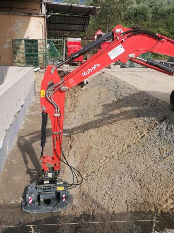 CM CM Crusher PV 20.40 - Виброплита, Навесное оборудование: фото 3 CM CM Crusher PV 20.40 - Виброплита, Навесное оборудование: фото 3